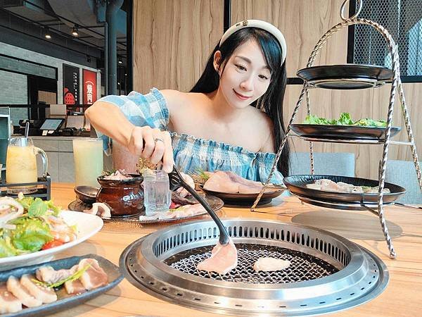 🍴〔餐廳×高雄〕燒肉無双-高雄澄清館 | 高雄餐廳推薦，家庭
