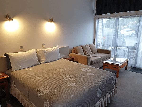 2024｜Sunset Motel 福克斯冰河日落汽車旅館