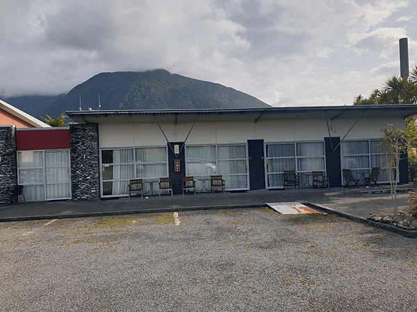 2025｜FOX Westhaven Motel