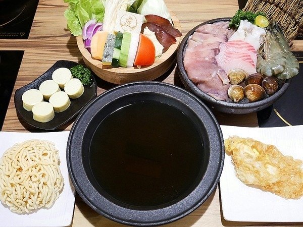 虎澤拾鍋-嘉義火鍋新開幕，媲美中部萬客食鍋的小火鍋在嘉義也吃