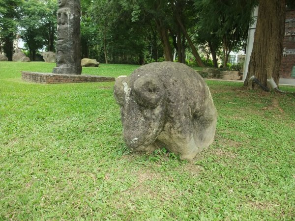 狗狗出遊〉南投埔里．玫開四度食用玫瑰園．田心心蔬食餐坊．牛耳