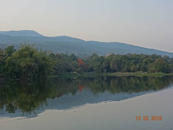 65歲的自助旅行-清邁-素帖山、皇宮夏宮、清邁大學