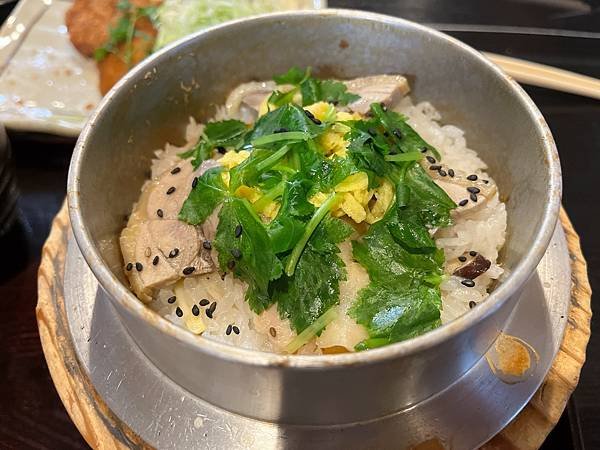 【2023奈良美食】超人氣排隊名店_志津香釜飯