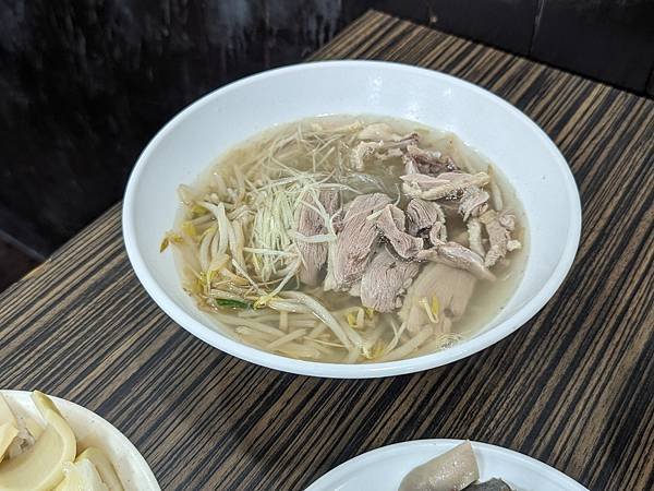 【中壢美食】豪爽鴨鴨專賣店。鴨肉的天堂 吃鴨的最佳選擇！每個