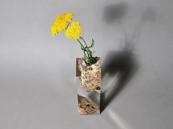 Floating-Karst-Vase-2020-4