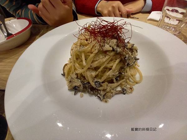 台北天文館參觀後好去處，好吃的小倉庫食研所增進親子關係