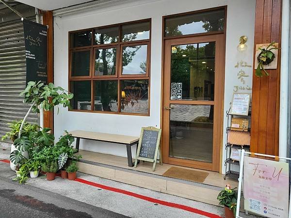 LINE_ALBUM_微蜜_230508_54