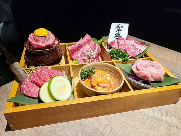 LINE_ALBUM_上山走走_230628_15