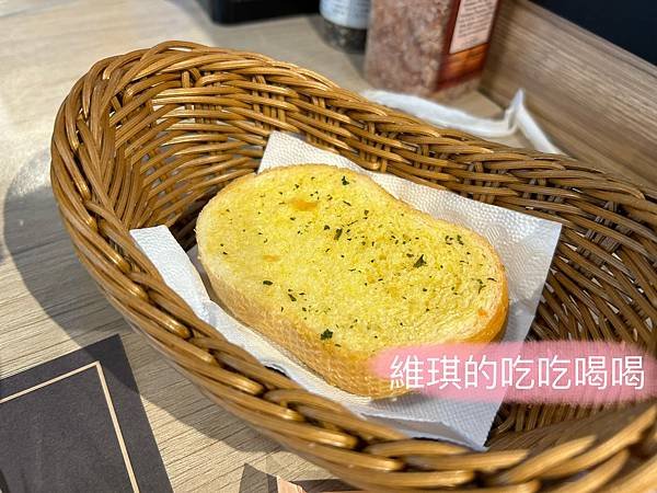 瀧厚炙燒熟成牛排(台北)北車店/料超多的羅宋湯~維琪的吃吃喝