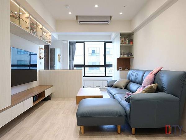 04室內設計中古屋設計超耐磨地板電視牆設計客廳設計-01-1024x769