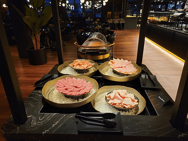 【荷蘭海牙住宿】海牙福爾堡 IHG 假日酒店 Holiday