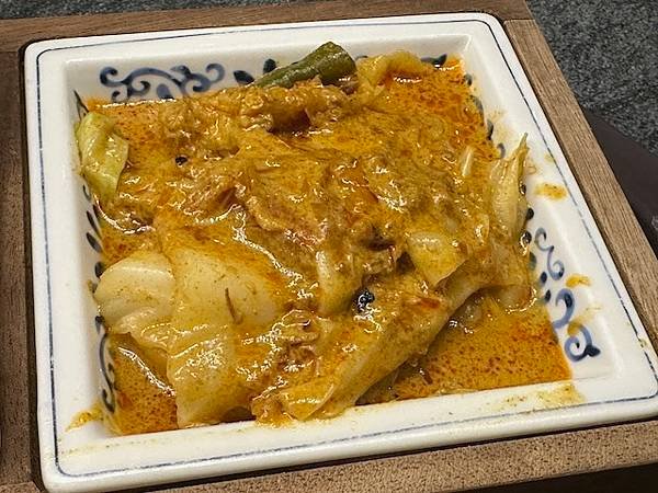 長春飯館沒開後~~吳師大眾飯店，源海南雞飯，中正自助餐