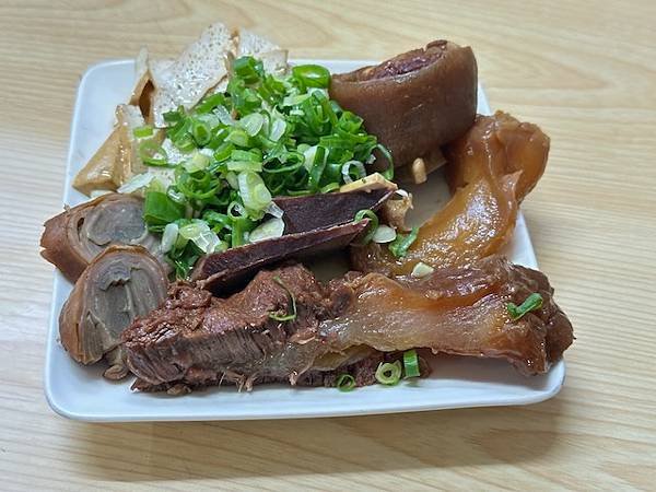 2025感恩的心~眾朋友~~中原街廖家牛肉麵