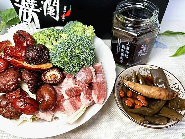 過年送禮剝皮辣椒推薦/洄瀾醬人評價｜金質獎辣椒醬【洄瀾醬人】