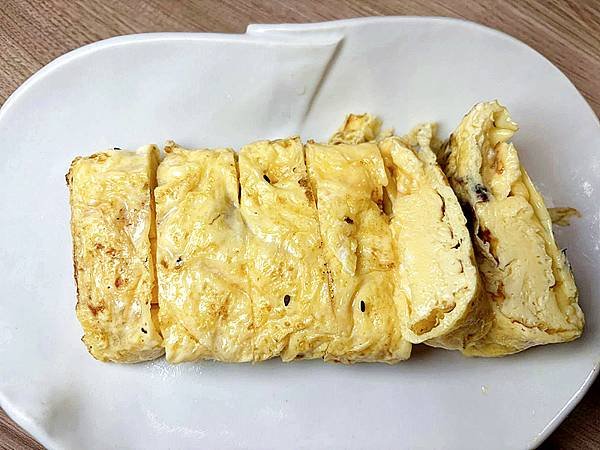 三重美食｜【丼品香】咖哩飯專賣店，價位平實，咖哩飯，免費續飯