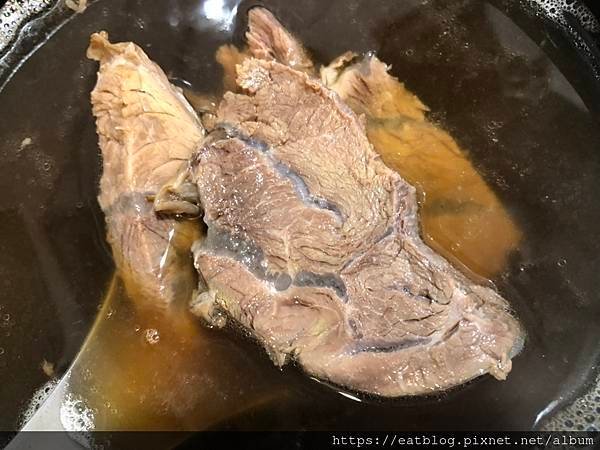 牛肉牛雜湯冷凍包｜姥氣橫秋姥韻牛肉鍋、牛三寶鍋＠Cecili