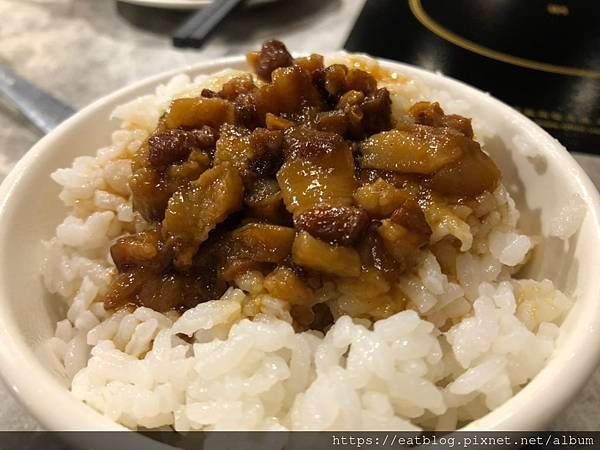 頂溪捷運美食｜永和必吃火鍋｜麒麟閣沙茶火鍋、很秋鍋物、旺角、