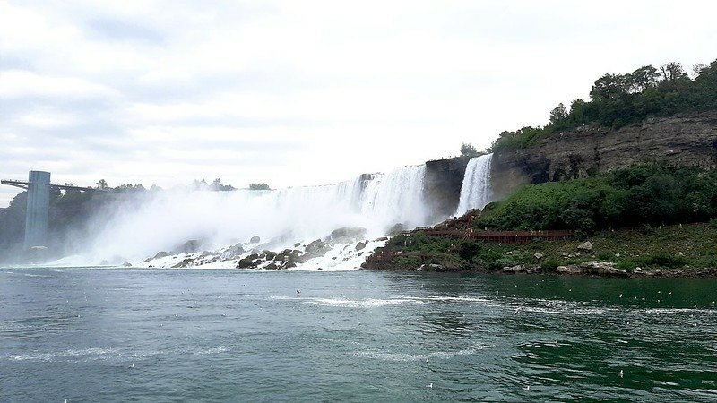 American Falls &amp; Bridal Veil Falls, Maid of the Mist Boat Tour (6)