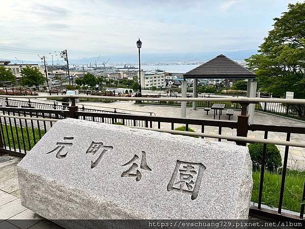 【遊記】函館第一天(下)，八幡坂，舊函館公民會所，遇到好吃特