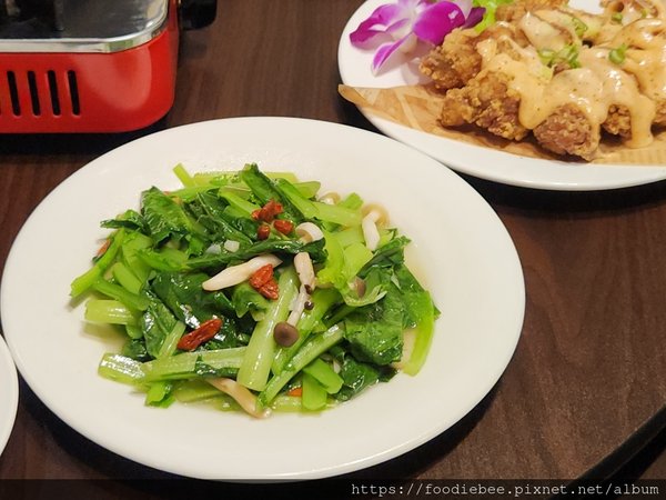 【中山區美食】老睦家 炒鱔魚。沙茶魚頭火鍋 台菜餐聽推薦 多