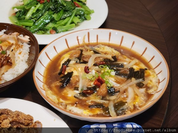 【中山區美食】老睦家 炒鱔魚。沙茶魚頭火鍋 台菜餐聽推薦 多