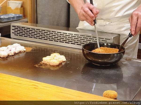 【新莊美食】初魚鐵板燒 新莊宏匯廣場低調奢華私廚，日式無菜單