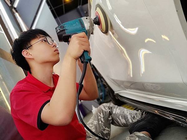 建良鍍膜貼膜汽車美容-士林文昌店