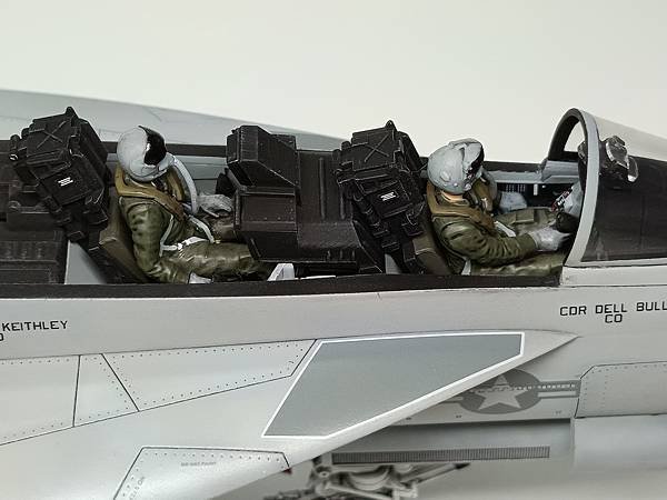 MENG 1/48 F/A-18F SUPER HORNET