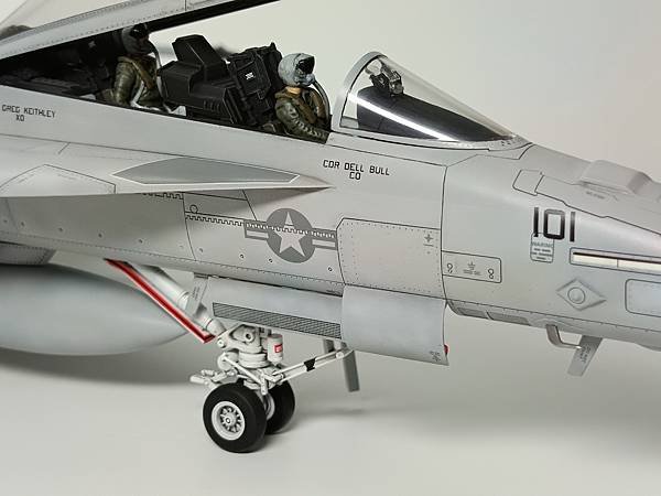 MENG 1/48 F/A-18F SUPER HORNET