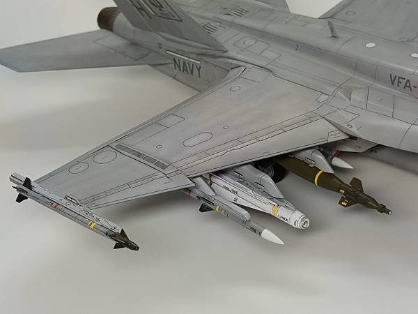 MENG 1/48 F/A-18F SUPER HORNET