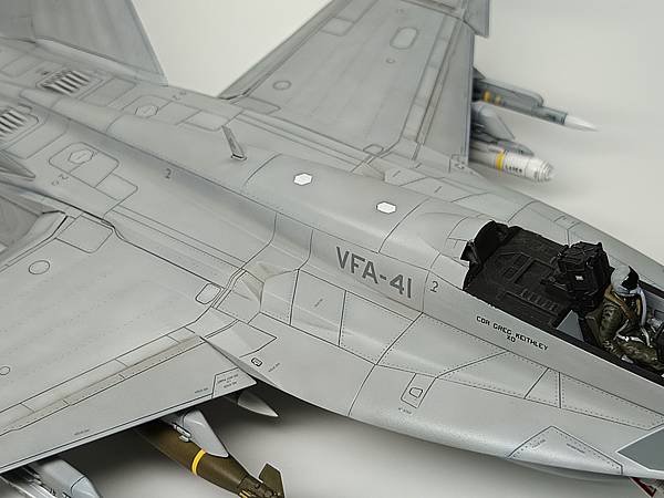 MENG 1/48 F/A-18F SUPER HORNET