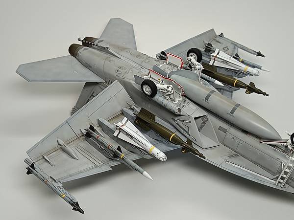 MENG 1/48 F/A-18F SUPER HORNET