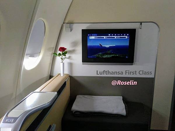 Lufthansa First Class3