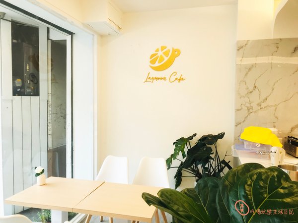 台北中山Laymoon café2.jpg