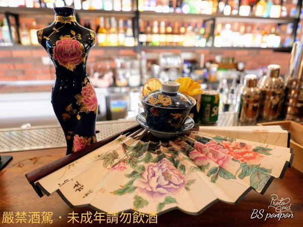 桃園美食│F&amp;Bar廢吧餐酒館，中原男柏德餐點超好吃的桃園中