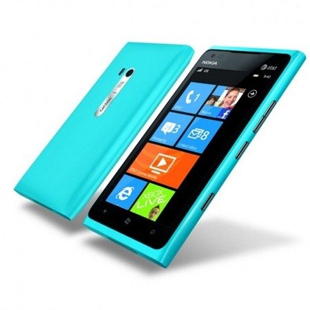 nokia-lumia-900-cyan-620x620