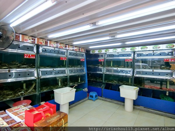 P9）大閘蟹専賣店內觀.jpg