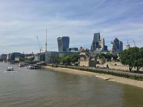 Tower Bridge+River Thames