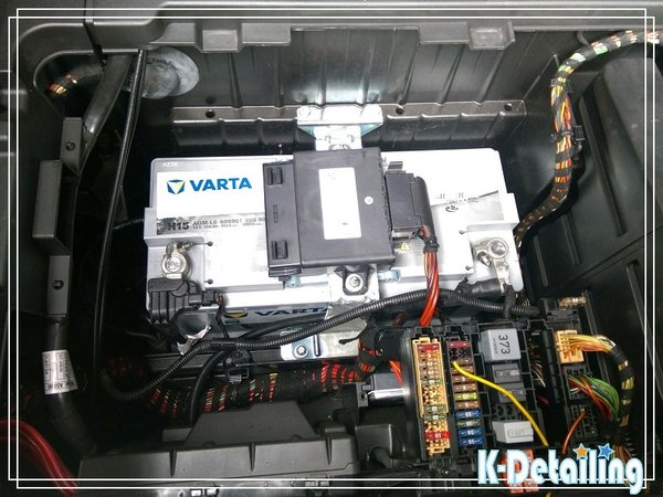 保時捷Porsche 2011年Panamera電瓶更換使用德國製Varta AGM銀合金電瓶.jpg