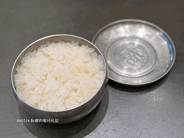 [台中東海]三元韓式花園餐廳:正宗韓式料理、七種小菜可續加(