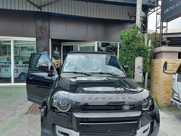 Land Rover_V55V10V70-2