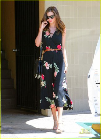 miranda-kerr-errands-orlando-flynn-06