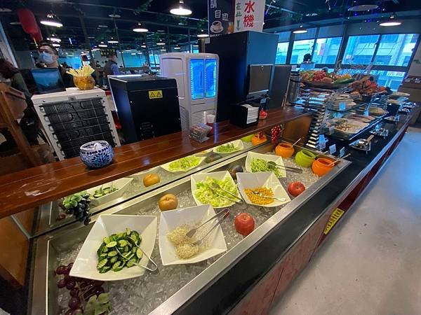 桃園 日月光國際飯店 HOTEL J 早餐豐富好吃