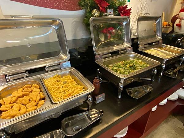 桃園 日月光國際飯店 HOTEL J 早餐豐富好吃