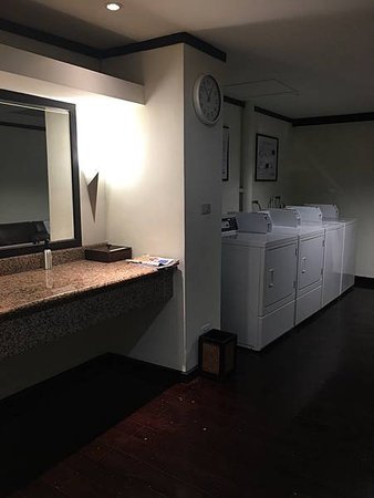 花蓮太魯閣晶英酒店（矗立峽谷中的五星級酒店、享受在山林間游泳