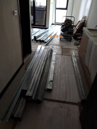 370799.jpg