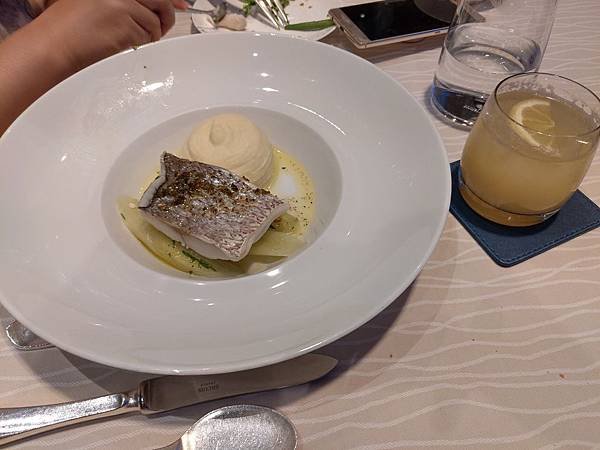 IMG_20190406_144047.jpg