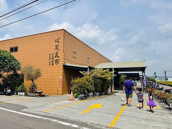 ★彰化親子景點推薦★免門票、免費停車『埔茂花市』超佛心親子景