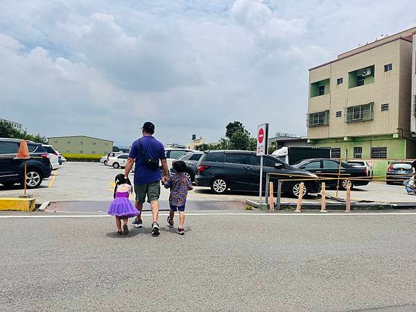 ★彰化親子景點推薦★免門票、免費停車『埔茂花市』超佛心親子景