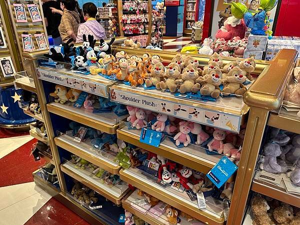 ┃🇫🇯斐濟Fiji 自由行┃ 𝐃𝐀𝐘 𝟏 桃園-香港轉機  